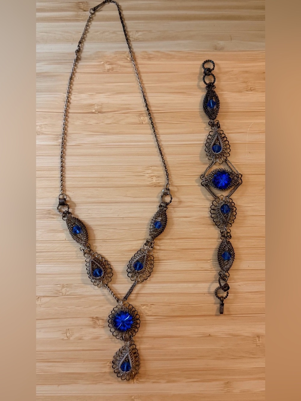 Vintage 1940s Bohemian Blue Filigree Pendant Necklace & Bracelet Set